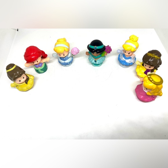 FISHER PRICE💥SOLD OUT💥Princesses Little People’s - Picture 2 of 6